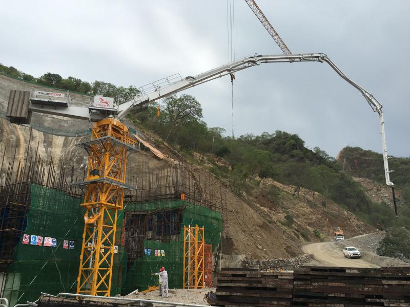 塔式布料機(jī) 塔式布料機(jī)