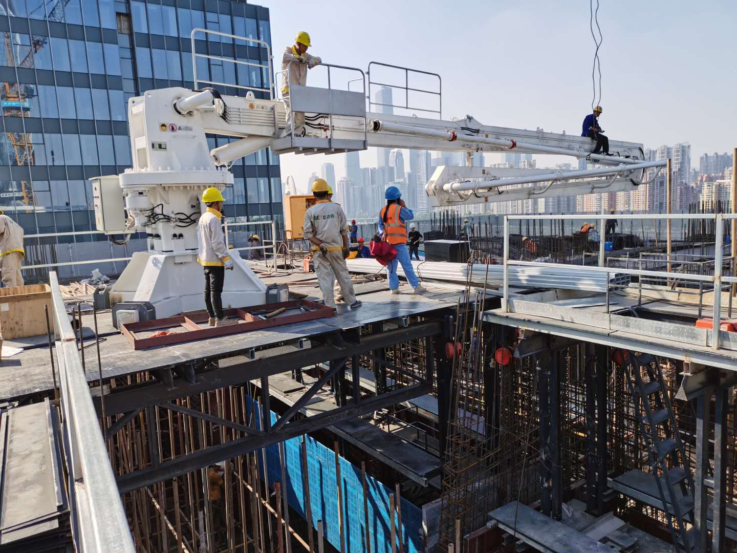 混凝土布料機(jī) 混凝土布料機(jī)