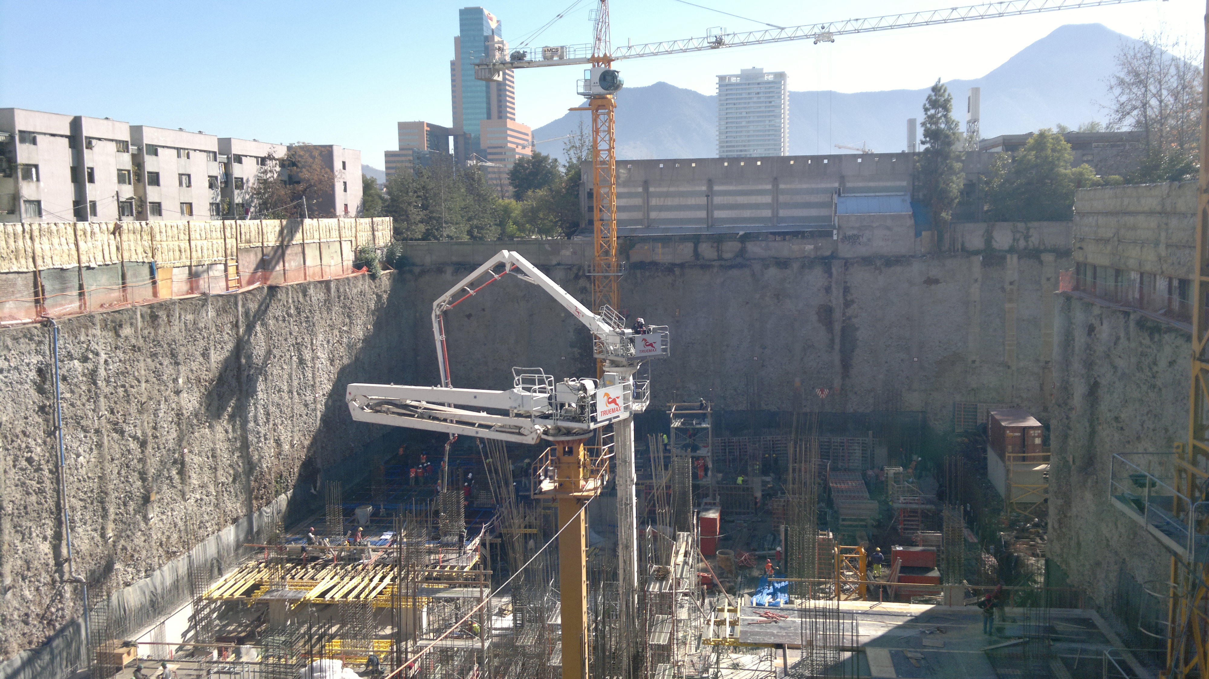 電動布料機(jī)型號.jpg 電動布料機(jī)型號.jpg