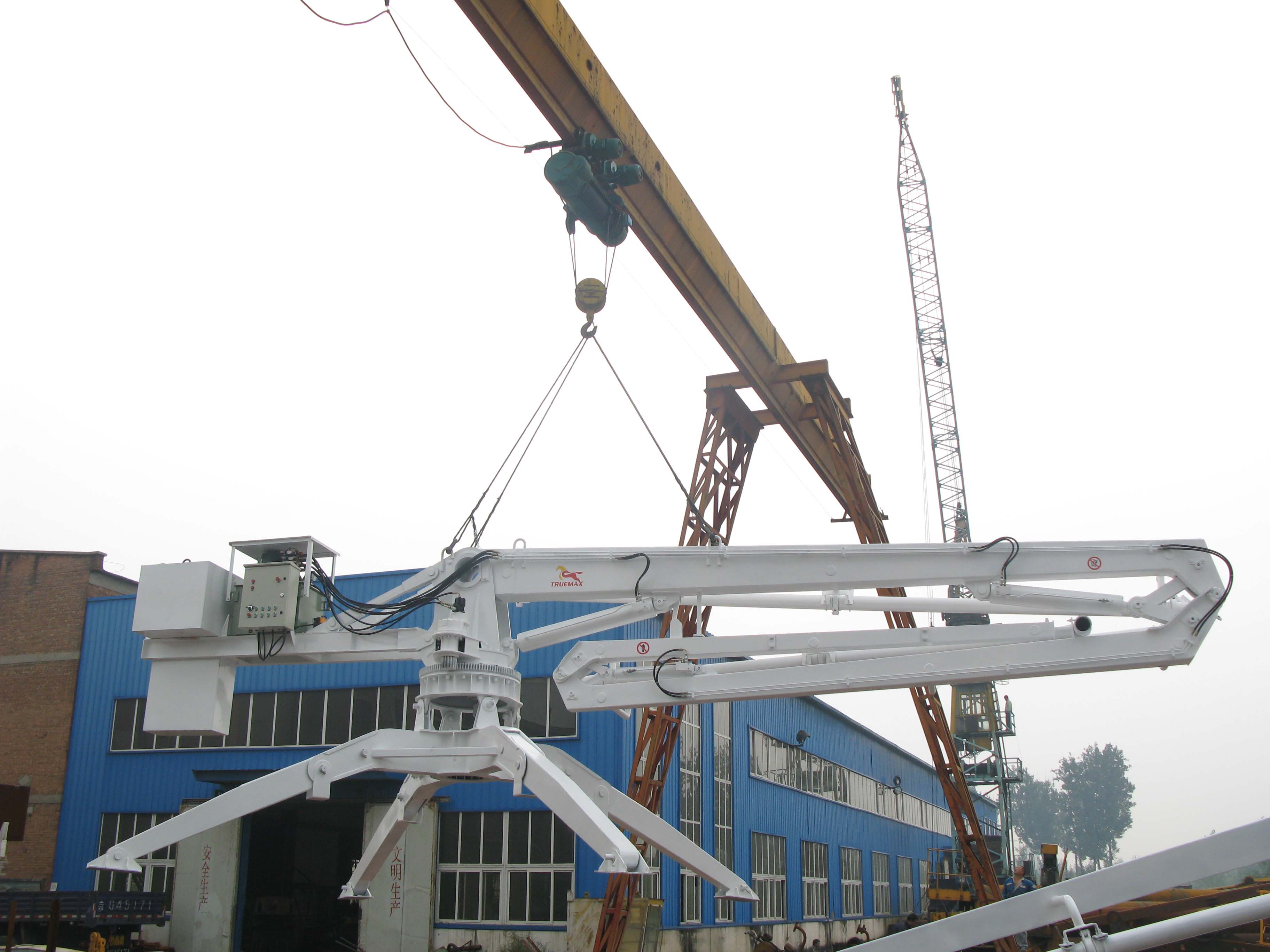 移動(dòng)式液壓布料機(jī) 移動(dòng)式液壓布料機(jī)